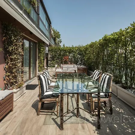 Easy Welcome Urban Luxury Terrace *