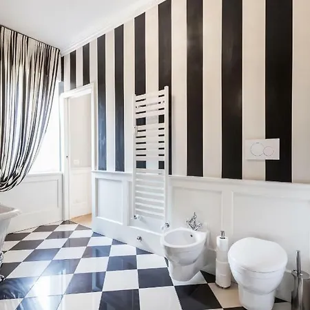 Easy Welcome Urban Luxury Terrace Apartment *